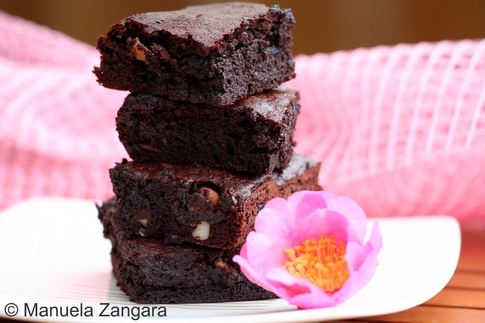 Dark Chocolate and Macademia Nut Brownies