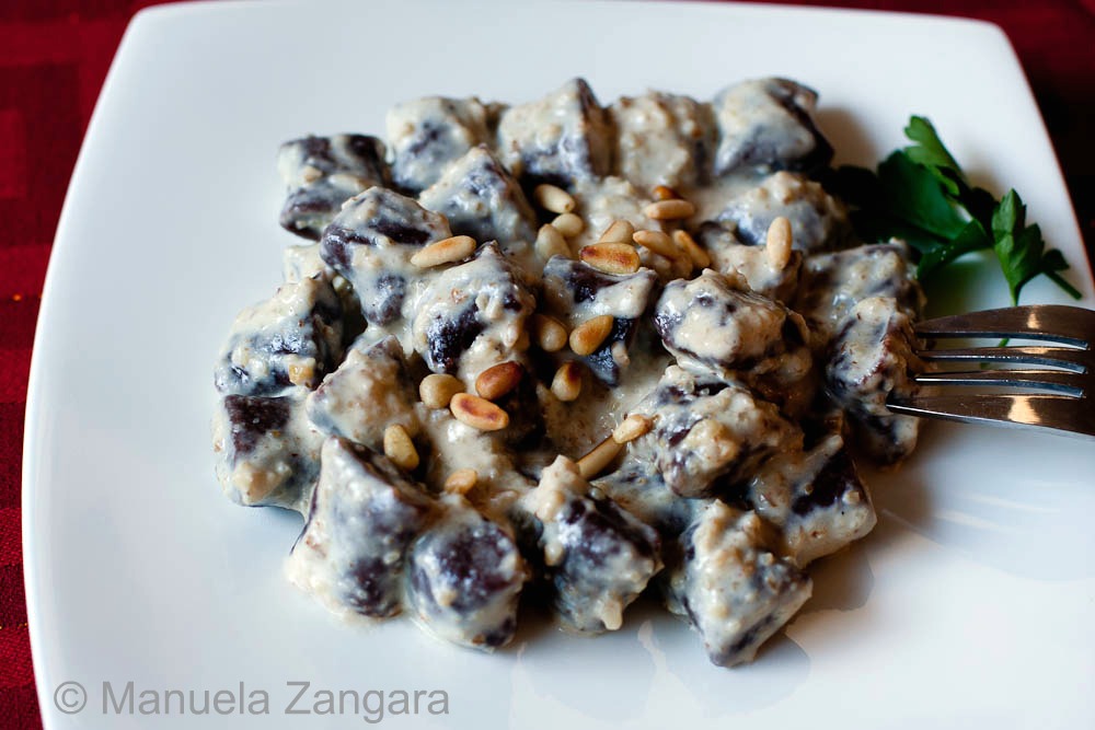 Cocoa gnocchi with mascarpone and walnut sauce