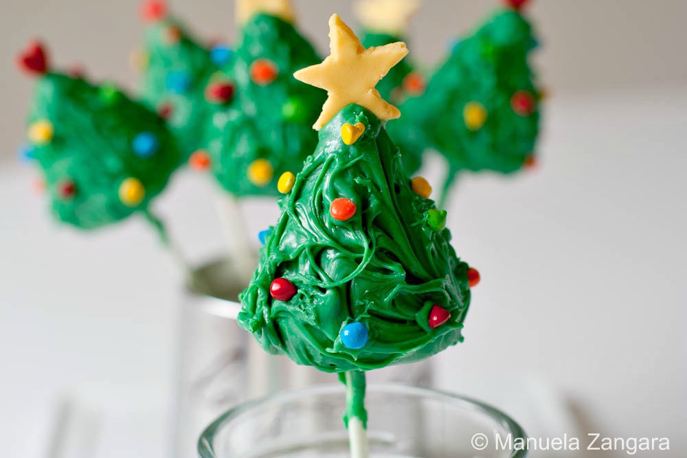 Cake Pop Christmas Tree