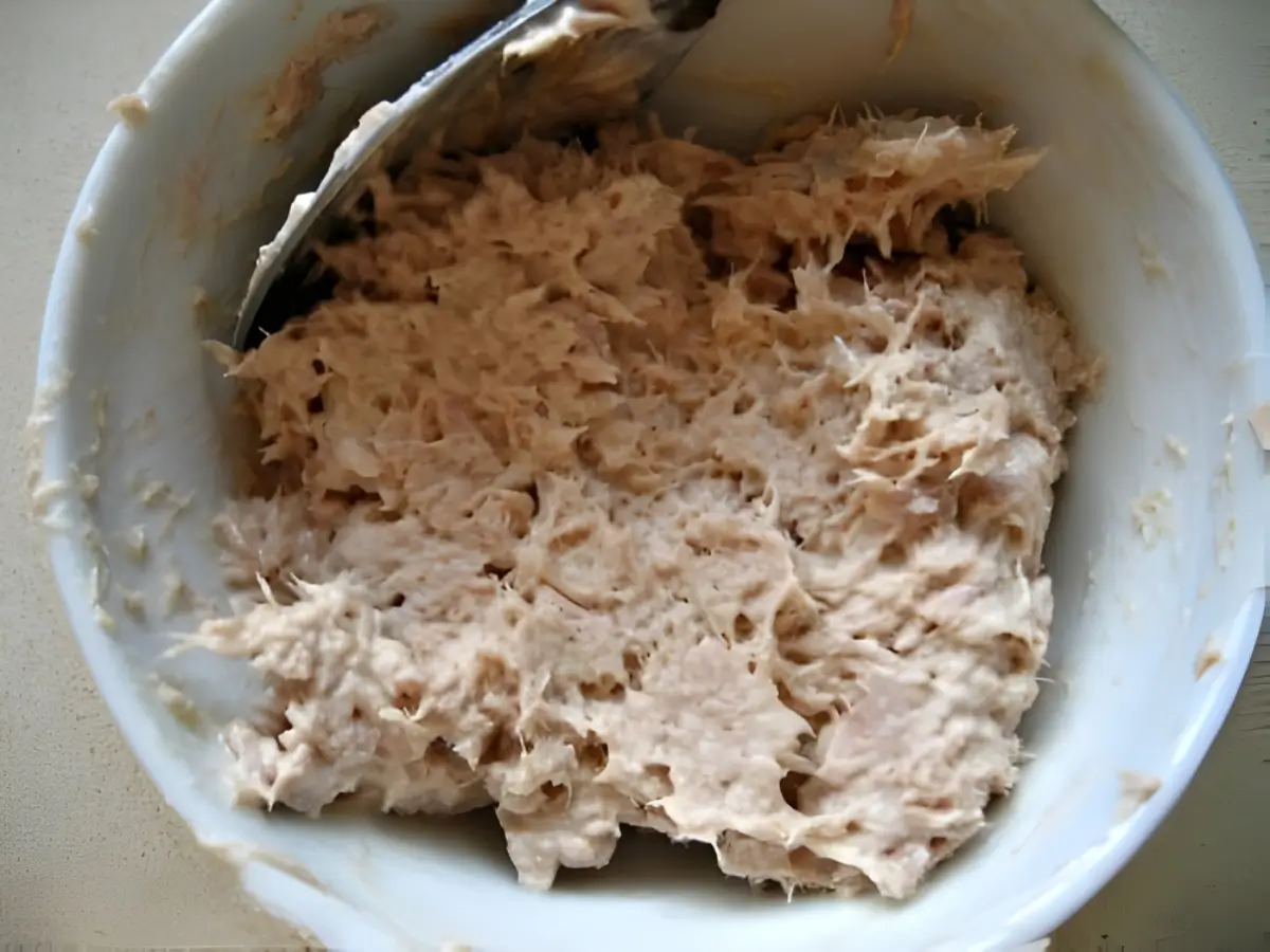 Bowl of tuna, mayonnaise, and wasabi mixed into a smooth filling.