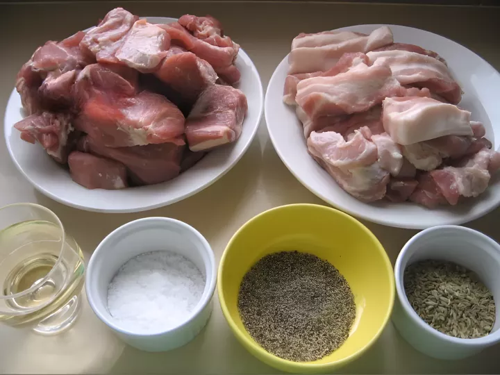 Ingredients for Homemade Sicilian Pork Sausage.