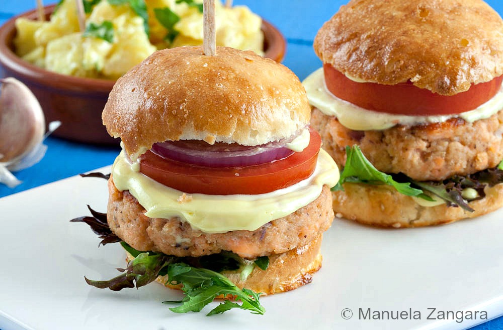 Salmon Sliders with Aioli