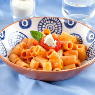 Pasta with Bell Pepper and Gorgonzola Cream