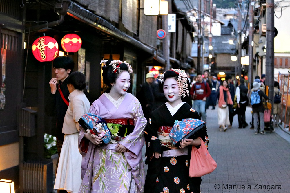 Geishas in Gion