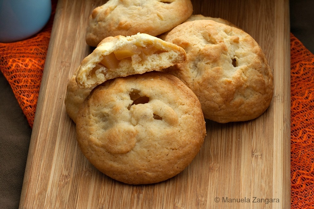 Apple filled Cookies