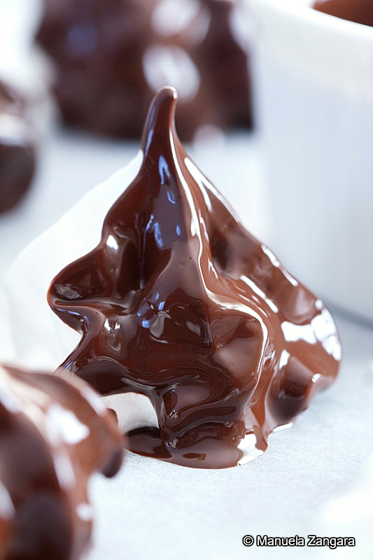 Chocolate Meringues