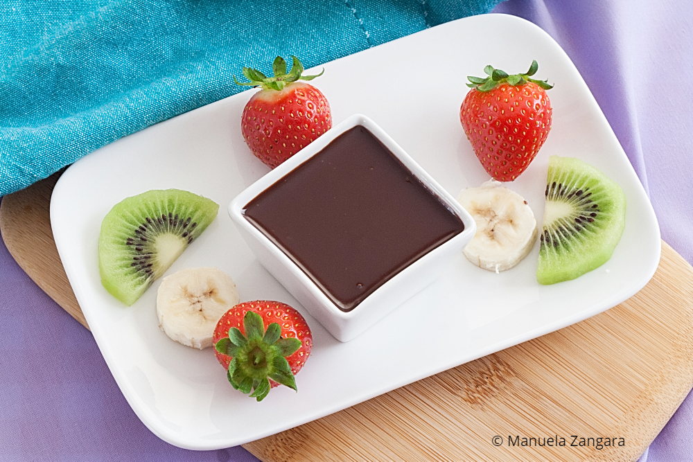 Low Fodmap Dark Chocolate Dipping Sauce